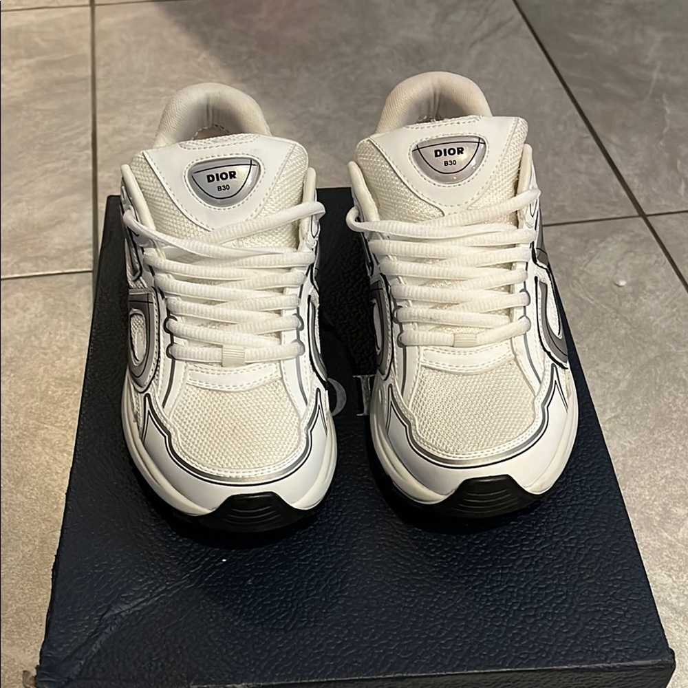 Dior White and Black Sneakers!🔥
